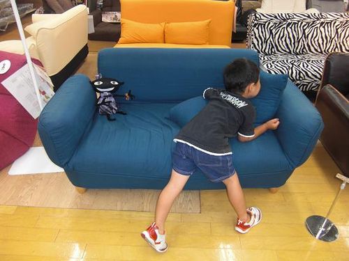 新参よ、オマエもちょっと座ってみるか